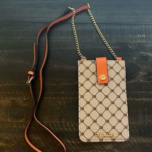 Steve Madden phone crossbody bag